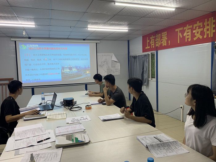 培训现场。梁宗吕 摄.jpg