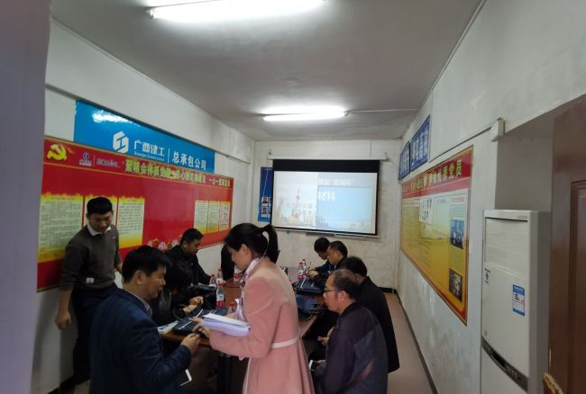 1银川交警住宅项目查抄资料。林磊 摄.jpg