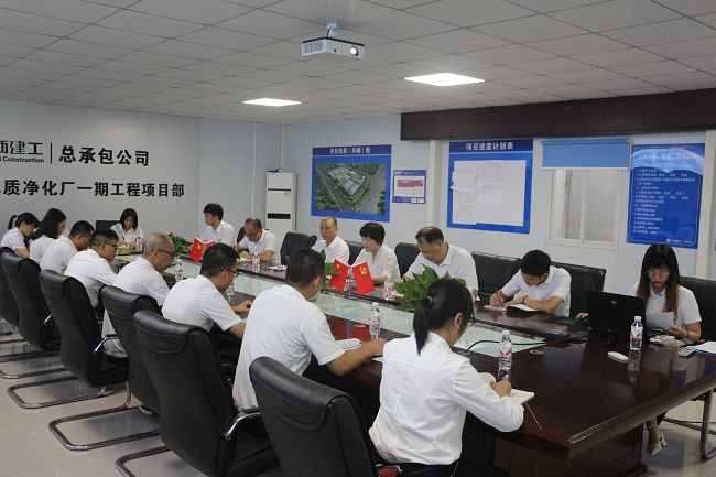 党课现场。张钊林 摄（建图）.jpg