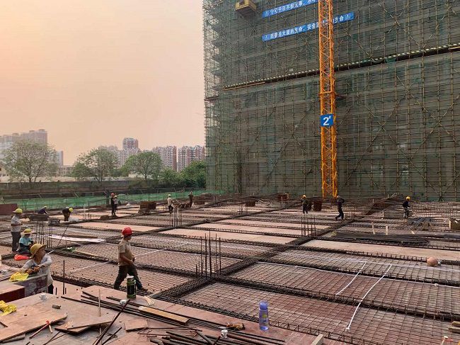 施工现场。何天天 摄（建图）.jpg