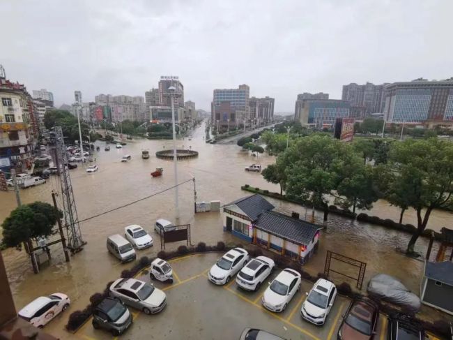 暴雨后的富川县。谭山泉 摄（建图）.jpg