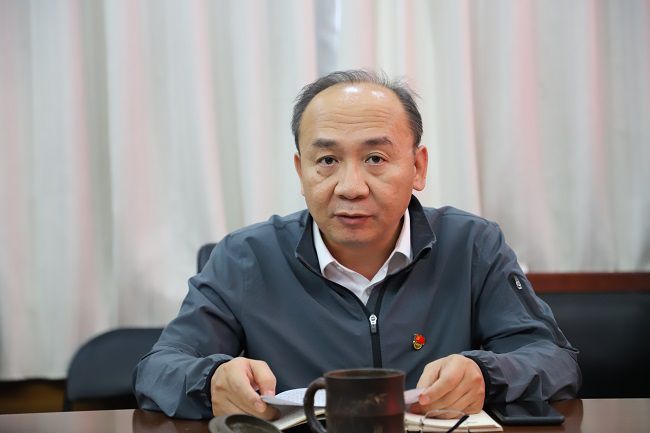 陆烜讲话。侯健杰摄（建图）.jpg