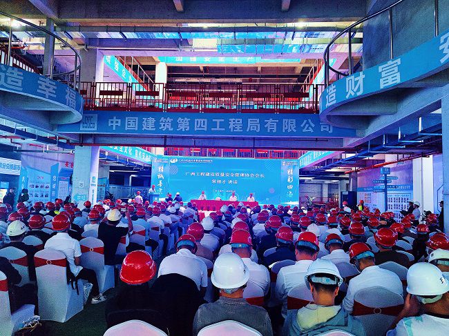 互换会现场。李文龙 摄（建图）.jpg