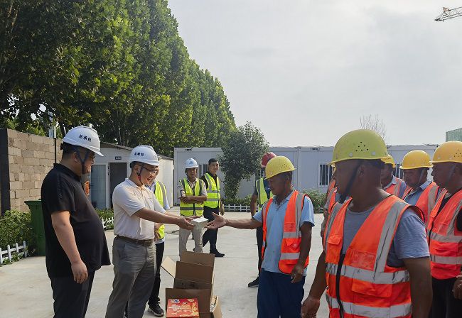 活动现场。杨醒晨 摄（建图）.jpg