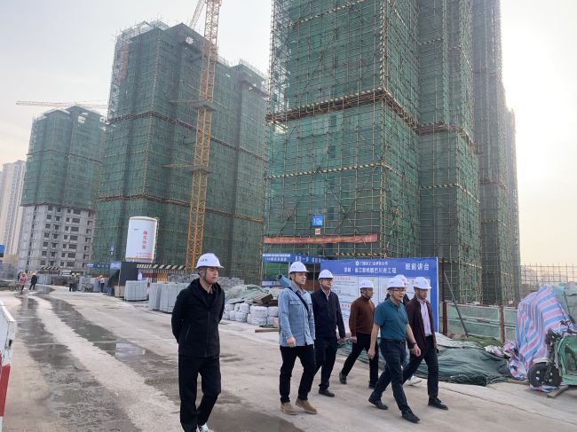 查抄现场。罗庆博 摄（建图）.jpg